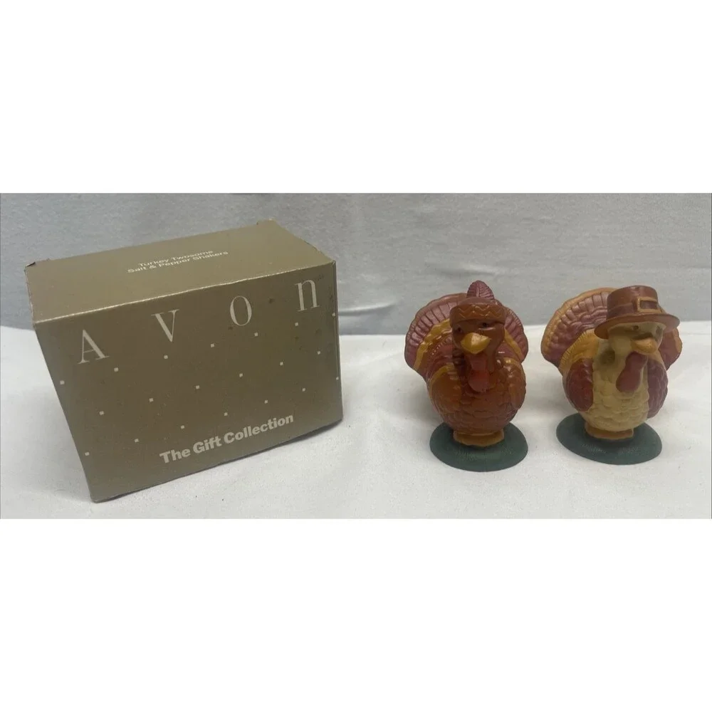 Vintage Hallmark Thanksgiving Turkey Salt & Pepper Shakers 2” Plastic Brown Red